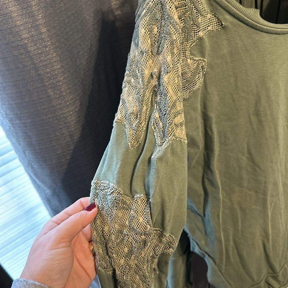 Free people long sleeve top​ - Picture 4 of 8
